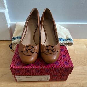 Tory Burch Miller 65mm Wedge size 7.5 cognac leather